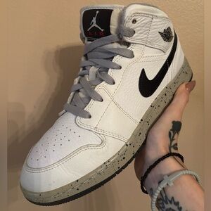 Air Jordan 1 Retro Mid GS 'White Cement'
